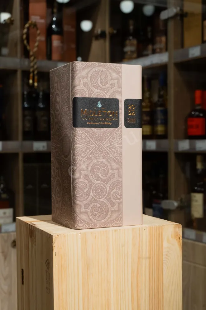 В магазине Крю Профи Midleton Very Rare Vintage Release gift box 0.7 л