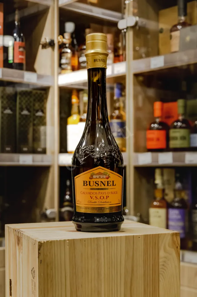 В магазине Крю Профи Busnel Pays D'Auge VSOP 0.7 л