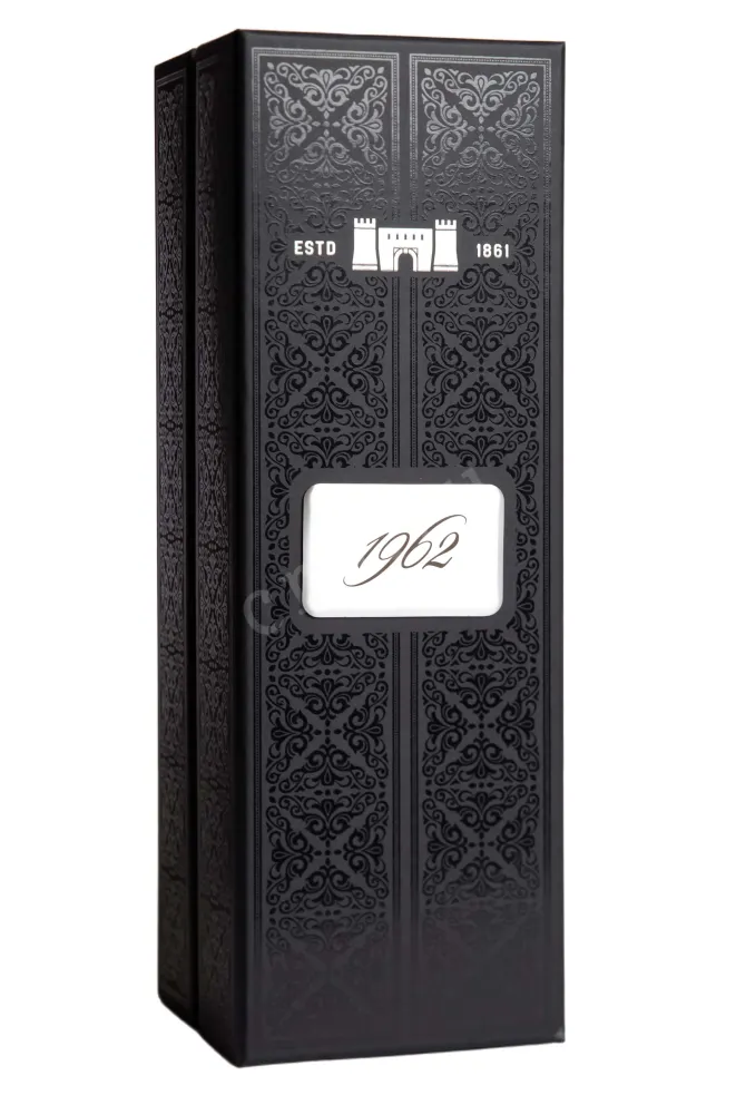 Подарочная коробка Derbend Vintage in gift box 1962 0.7 л