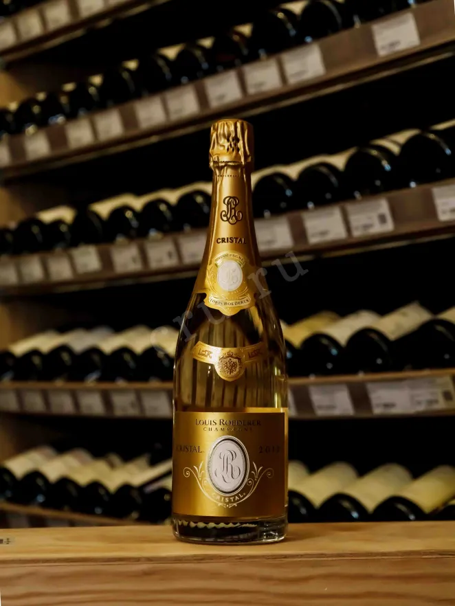 В магазине Крю Профи Louis Roederer Cristal in gift box 2012 0.75 л