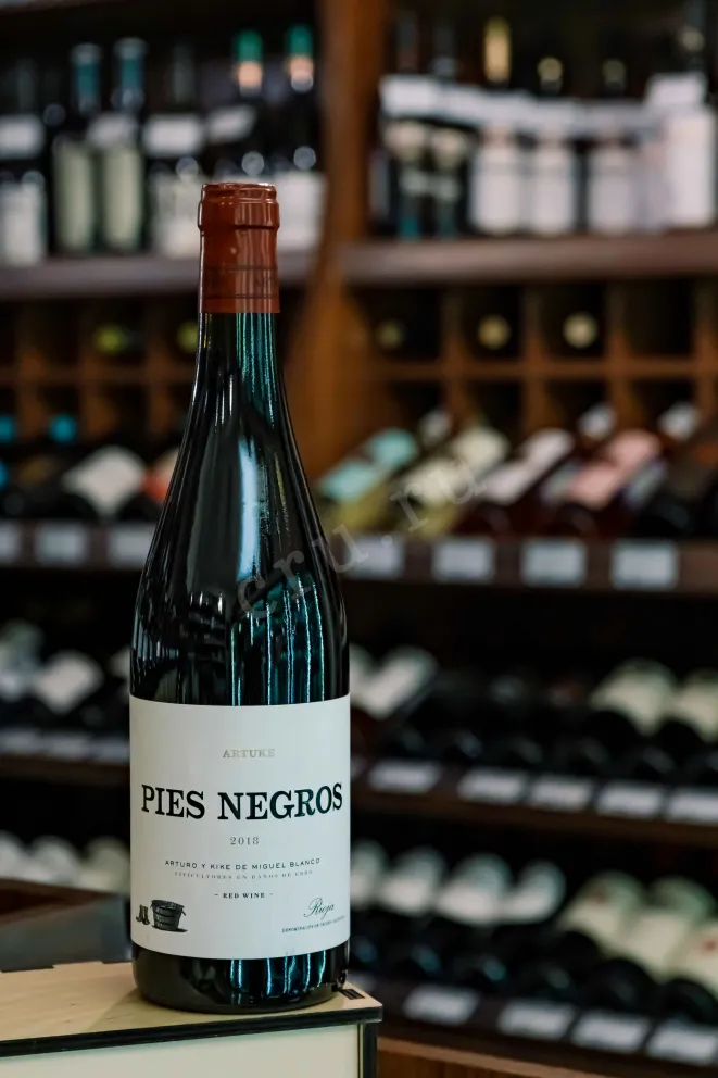 В магазине Крю Профи Artuke Pies Negros 2018 0.75 л