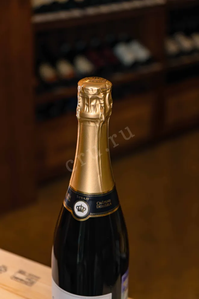 Пробка Chateau Dereszla Tokaji Vintage Methode Traditionnelle 2020 0.75 л