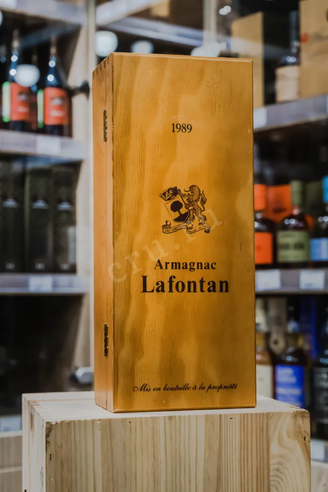 В магазине Крю Профи Lafontan 1989 0.7 л