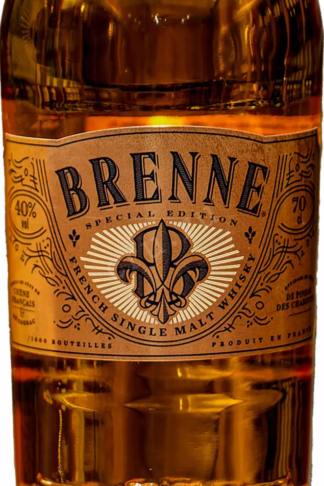Бутылка Brenne Pineaud des Charentes Finish in gift box 0.7 л