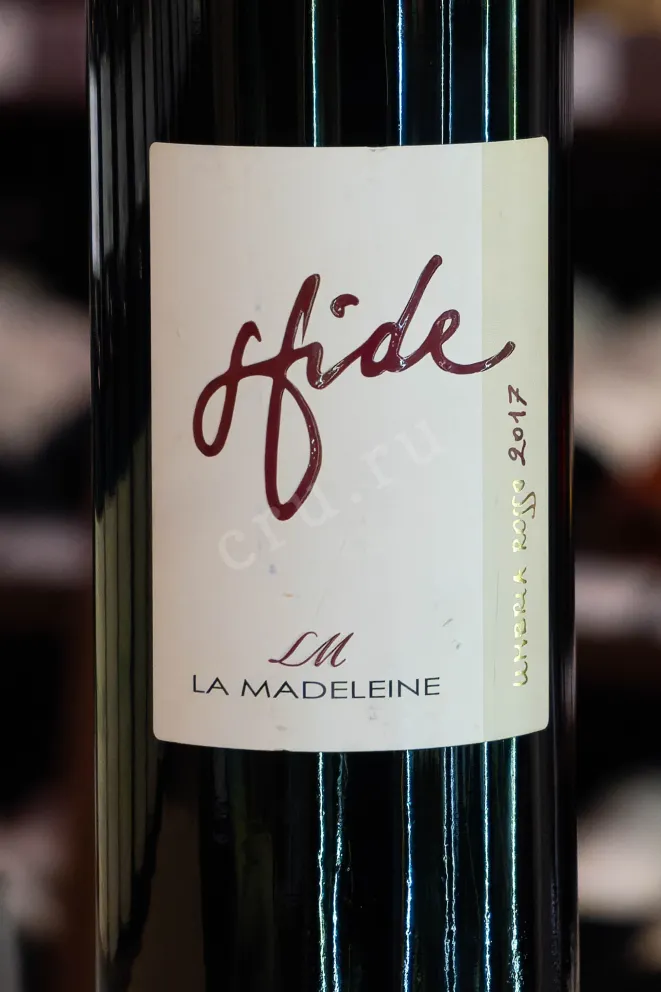 В магазине Крю Профи La Madeleine Sfide Rosso Umbria 2017 0.75 л