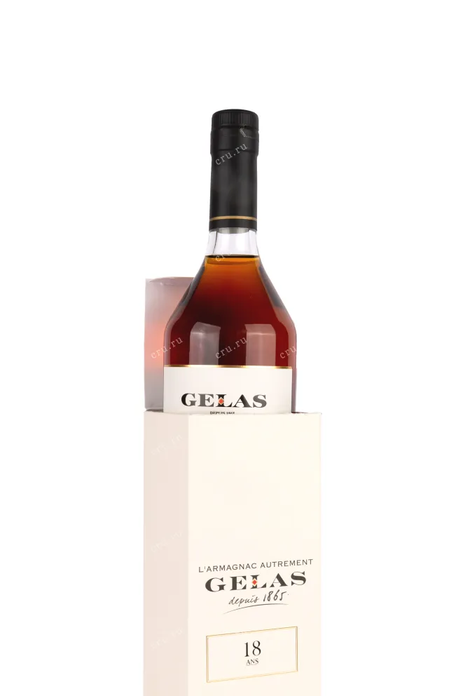 В подарочной коробке Gelas Bas Armagnac 18 ans gift box 2001 0.7 л