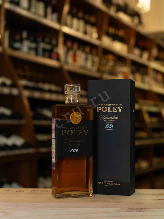 В магазине Крю Профи Toro Albala Marques de Poley Amontillado gift box 1951 0.2 л