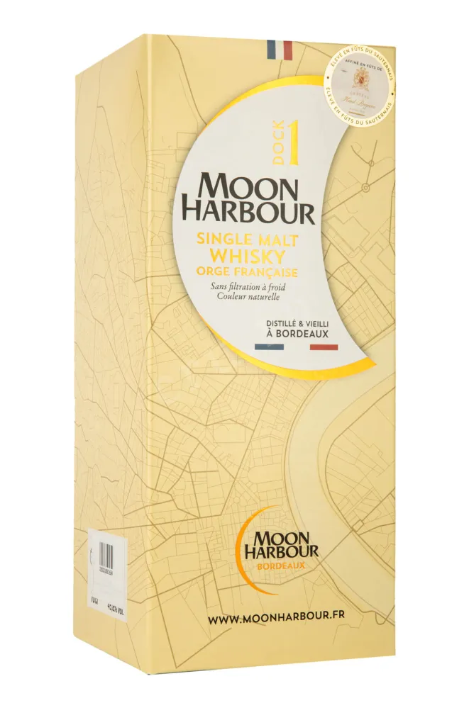 Подарочная коробка Moon Harbour Doc 1 Single Malt Chateau Haut-Bergeron 0.7 л