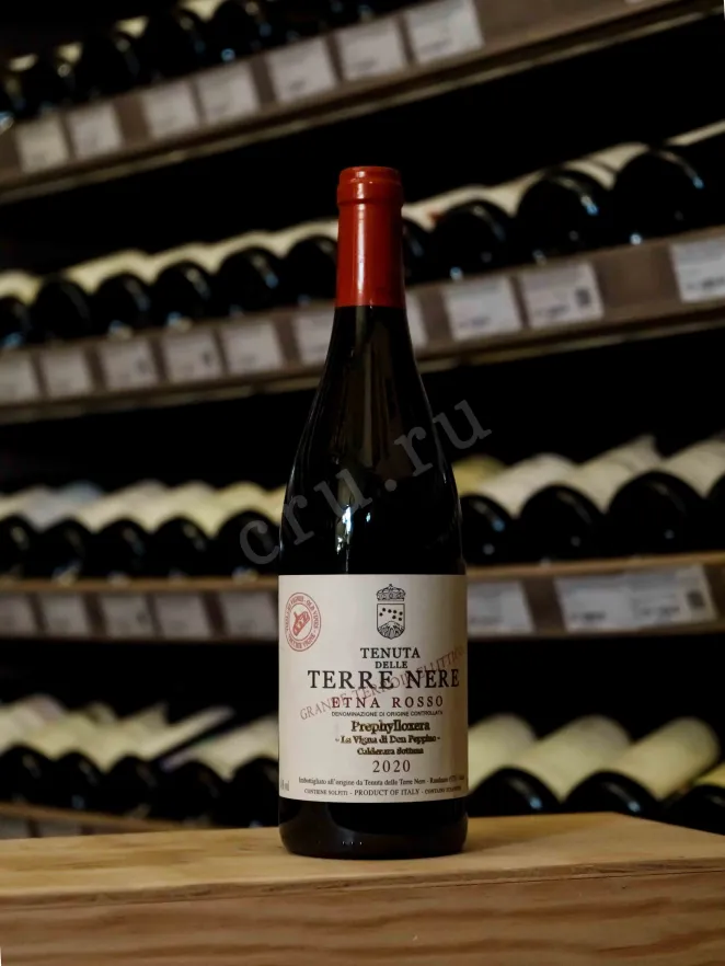 В магазине Крю Профи Tenuta delle Terre Nere Prephylloxera La Vigna di Don Peppino Etna Rosso 2020 0.75 л