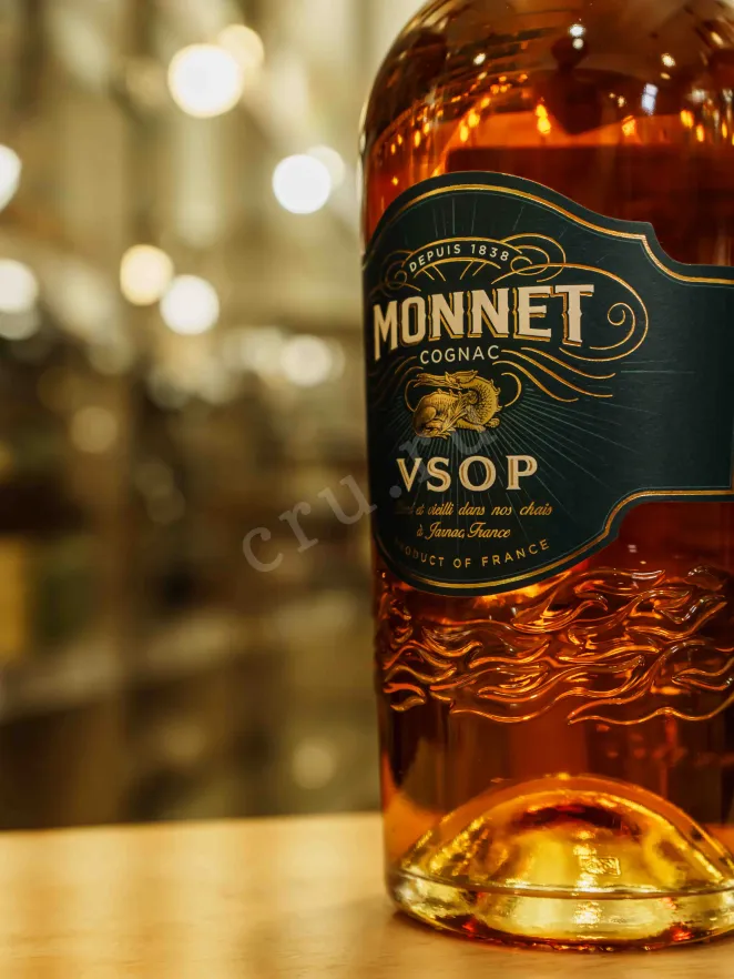 В магазине Крю Профи Monnet VSOP 0.7 л
