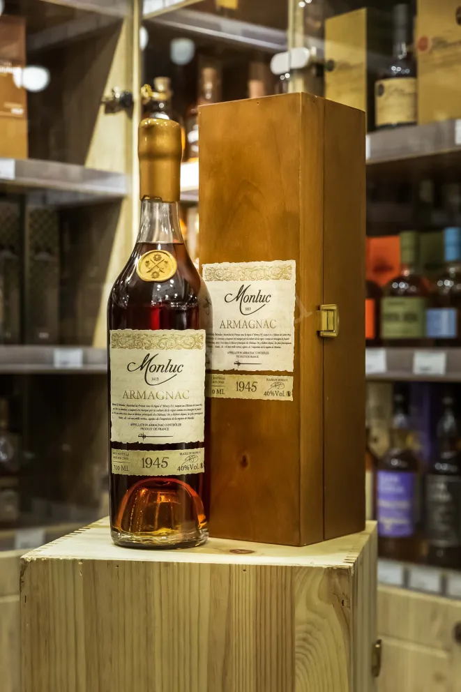 В магазине Крю Профи Monluc 1945 0.7 л