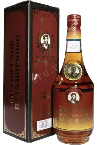 Коньяк Кизлярский Праздничный КС 17 лет в подарочной упаковке  0.7 л