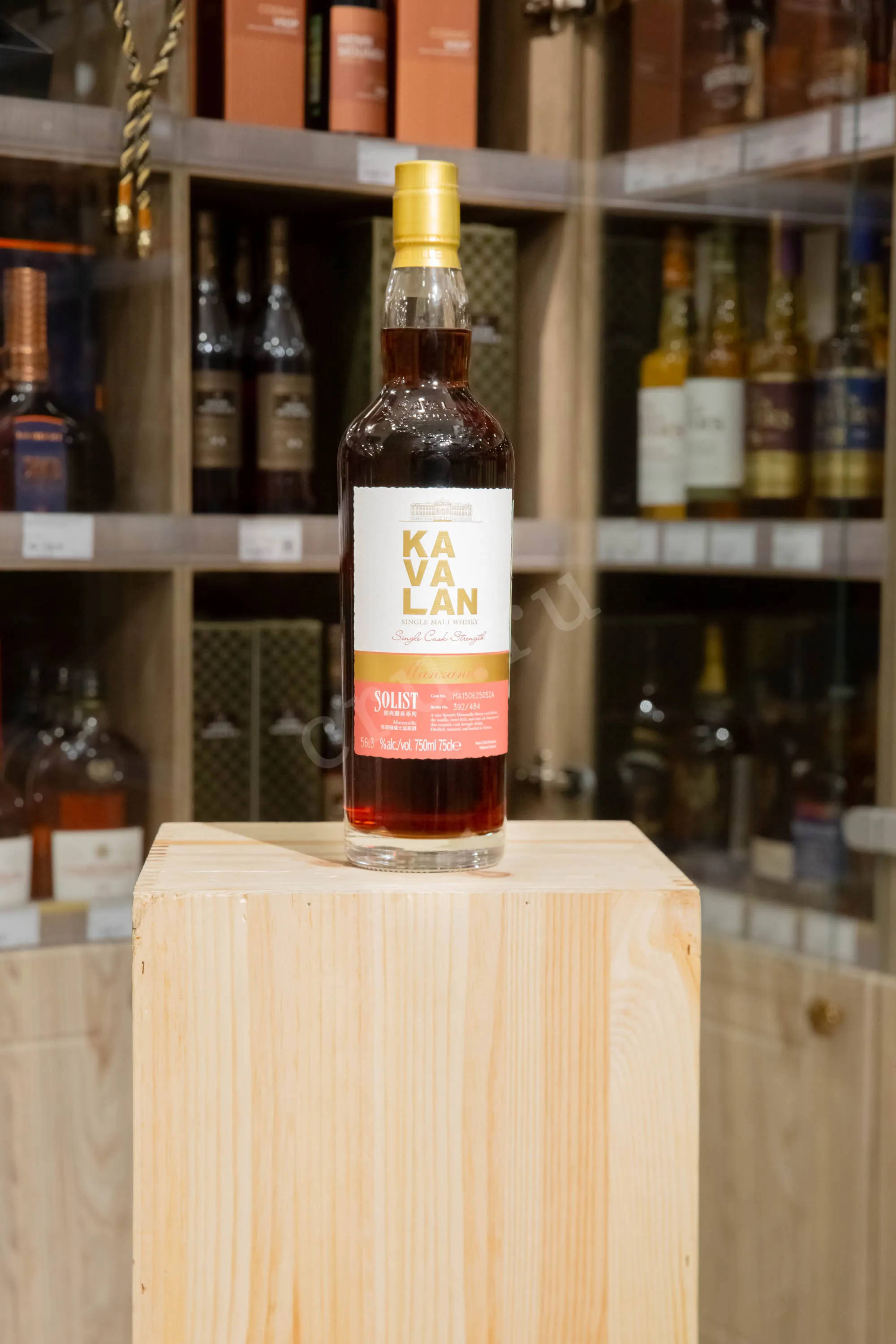 Kavalan Solist Manzanilla Single Cask wooden box 0.75 л купить