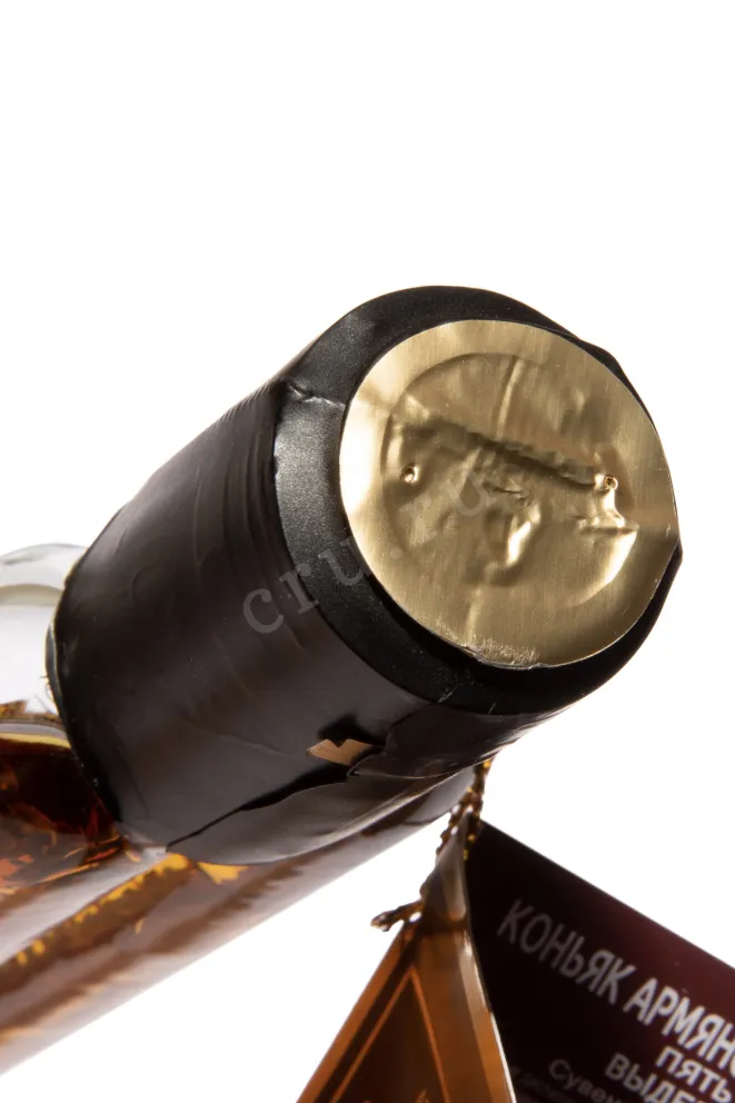 Пробка Proshyan Rifle 5 Years in gift box 2019 0.5 л