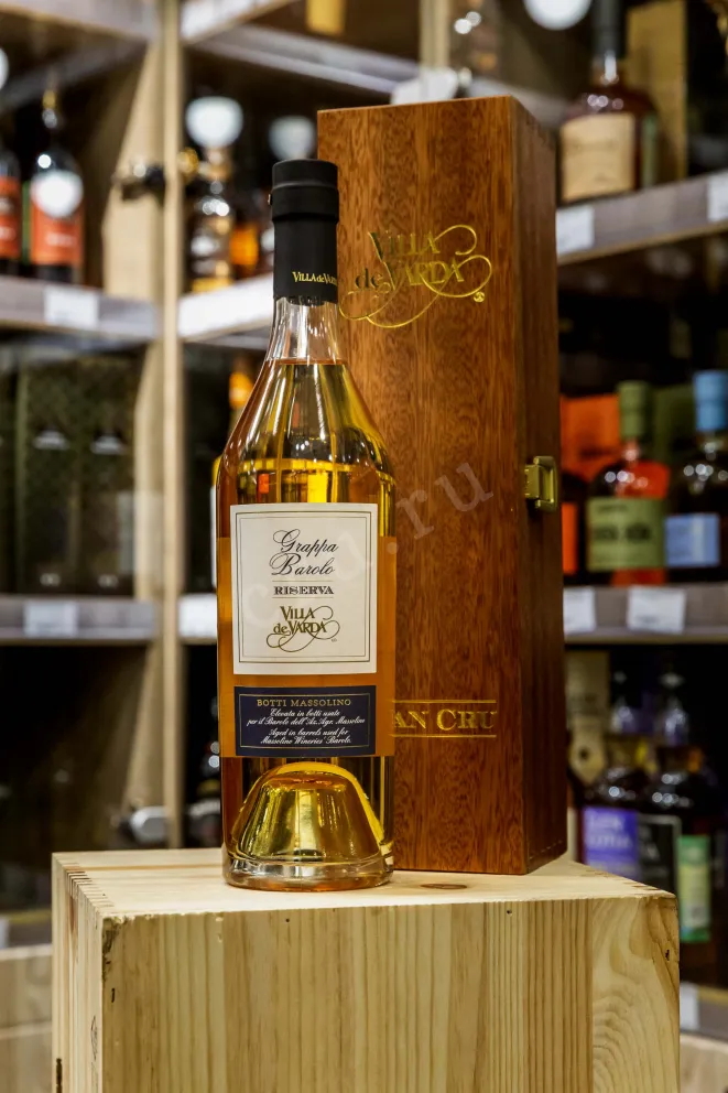 В магазине Крю Профи Villa de Varda Grappa Barolo Riserva wooden box 0.7 л