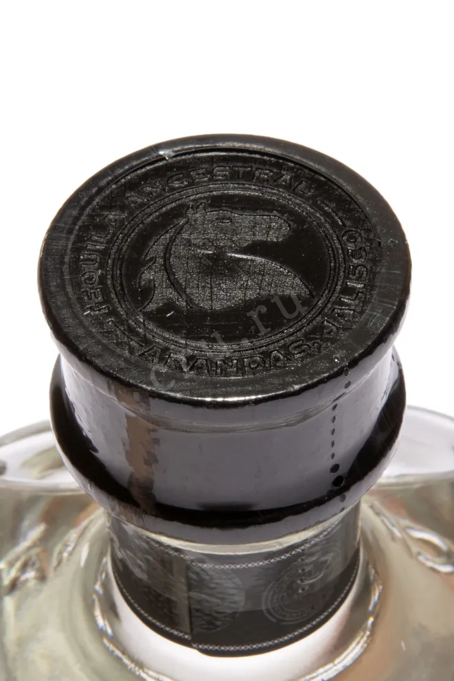 Пробка Carrera Reposado Cristalino in gift box 0.75 л