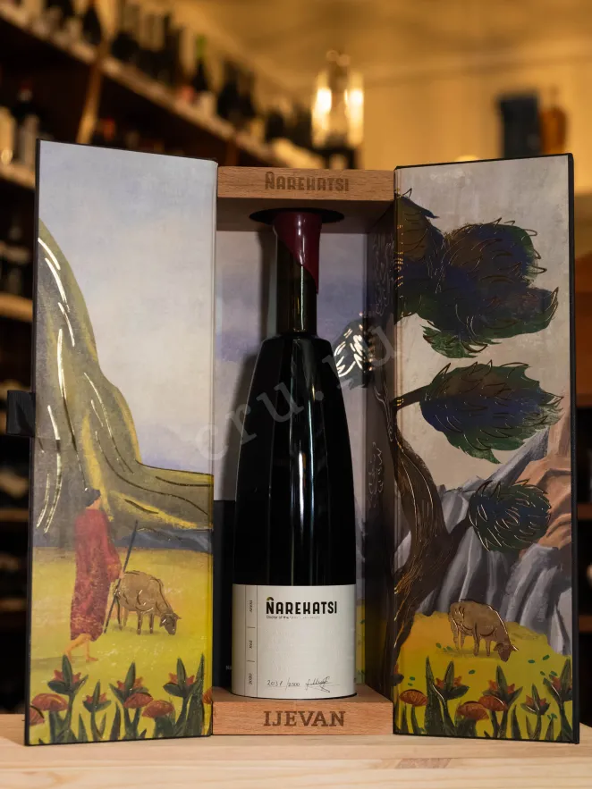 В магазине Крю Профи Grigor Narekatsi Ijevan in gift box 2020 0.75 л