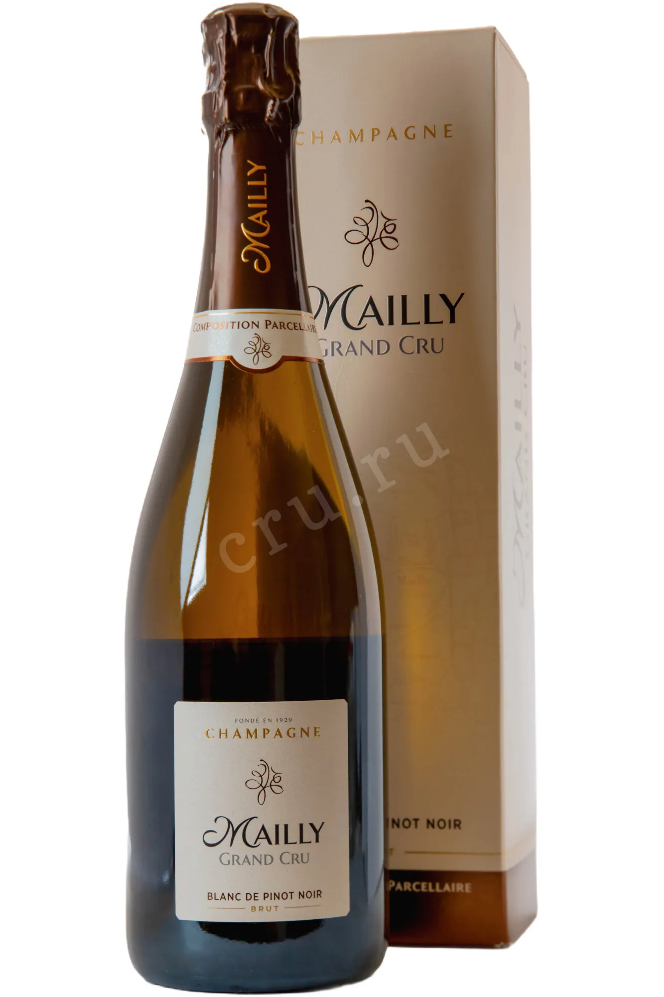 Фото — Шампанское Mailly Blan de Pinot Noir gift box 2019 0.75 л