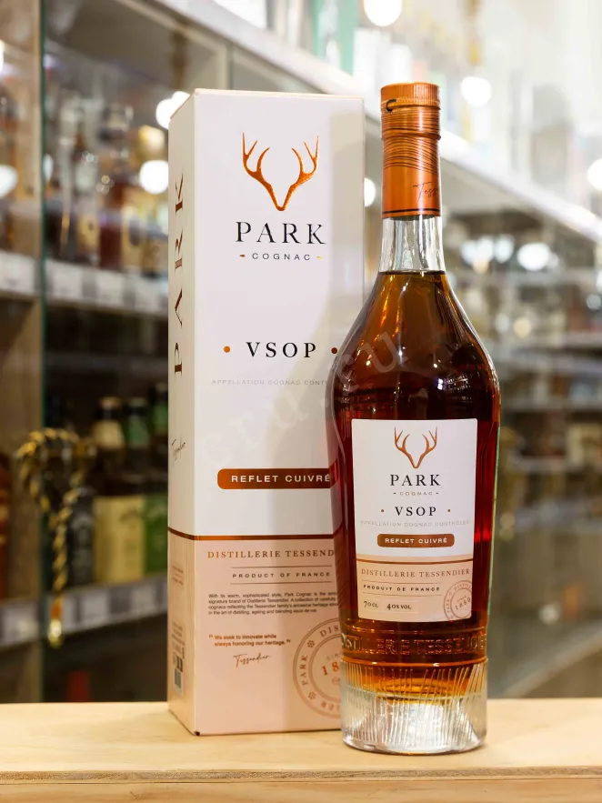 В магазине Крю Профи Park Reflet Cuivre VSOP 5 Years Old in gift box 0.7 л