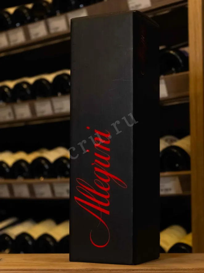 В магазине Крю Профи Amarone della Valpolicella DOCG Classico Allegrini with gift box 2017 1.5 л
