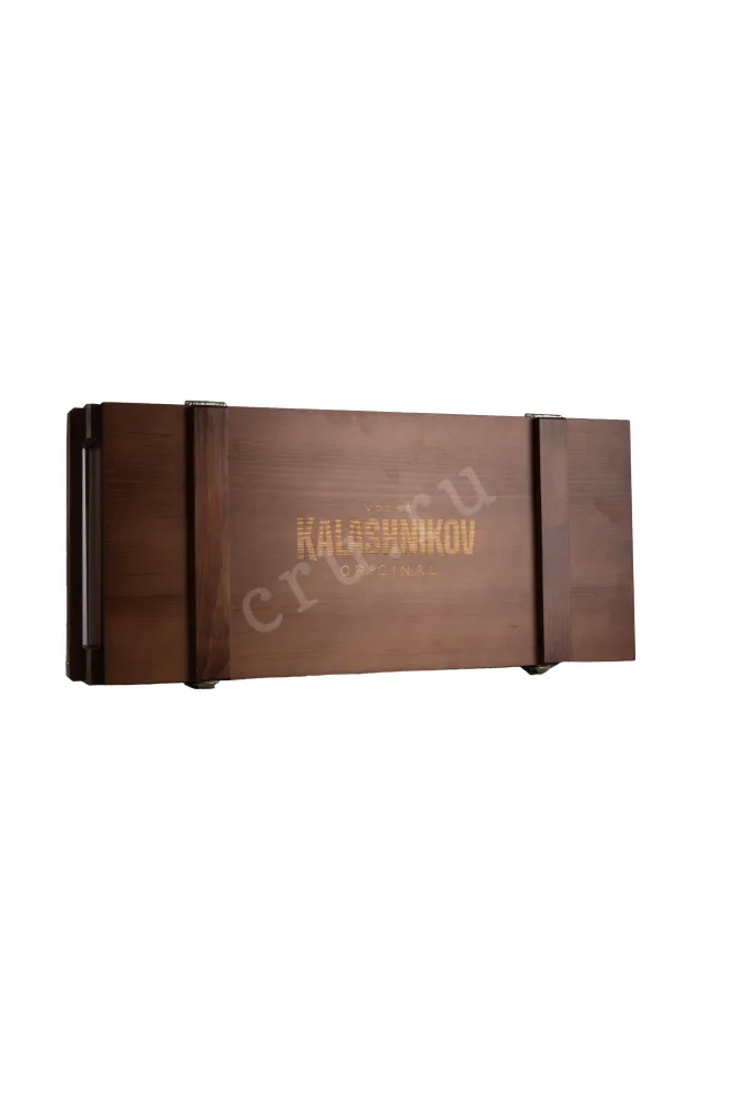 Деревянная коробка Kalashnikov Original in gift box (weapon + 3 glasses) 0.7 л