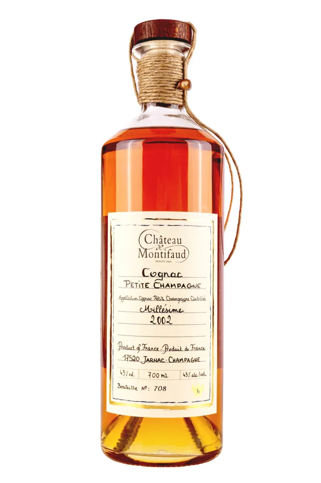 Бутылка Chateau de Montifaud Millesime Petite Champagne wooden box 2002 0.7 л