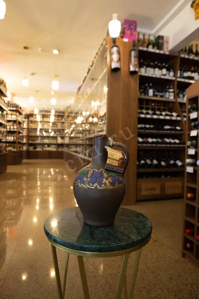 В магазине Крю Профи Ijevan Blackberry ceramic bottle 0.75 л