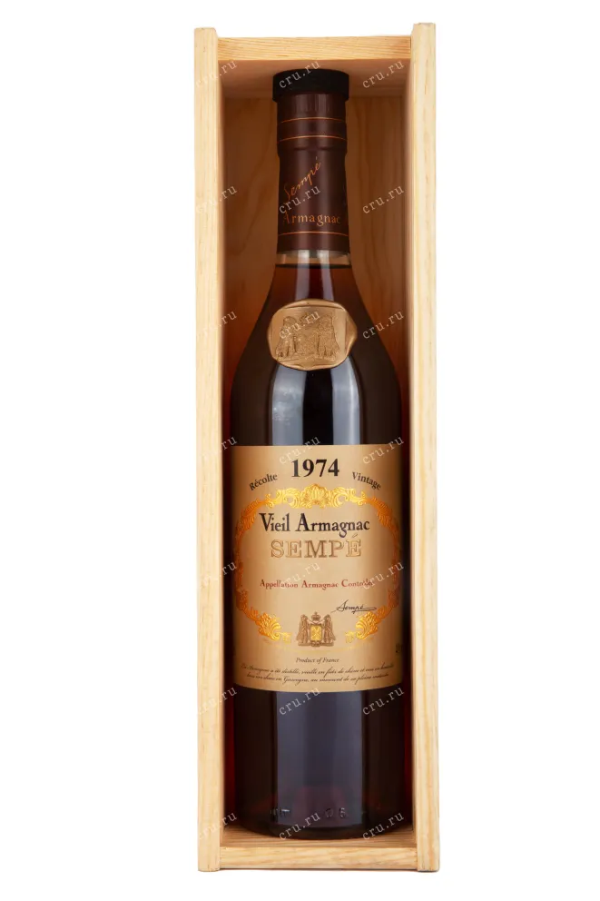 Арманьяк Семпэ Вьей 1974 0.7 в подарочной коробке 