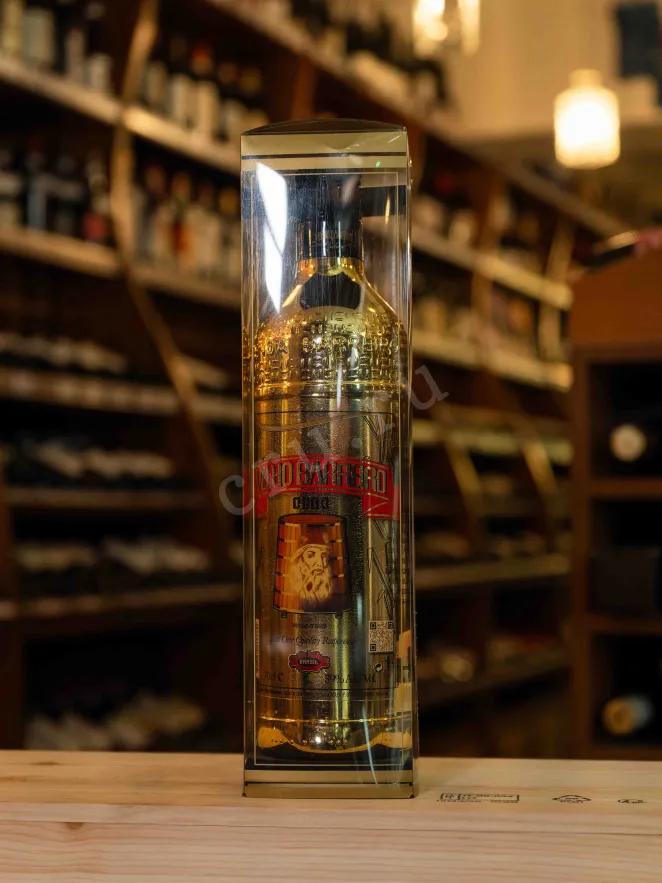 В магазине Крю Профи Velho Barreiro Ouro with gift box 0.7 л