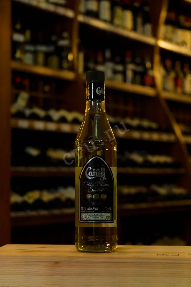 В магазине Крю Профи Caney Carta Blanca 3 years 0.7 л