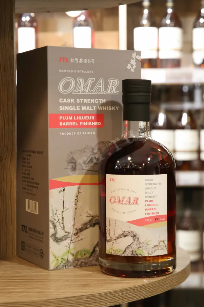 В магазине Крю Профи Omar Cask Strength Single Malt Plum Liqueur Barrel Finish in gift box 0.7 л