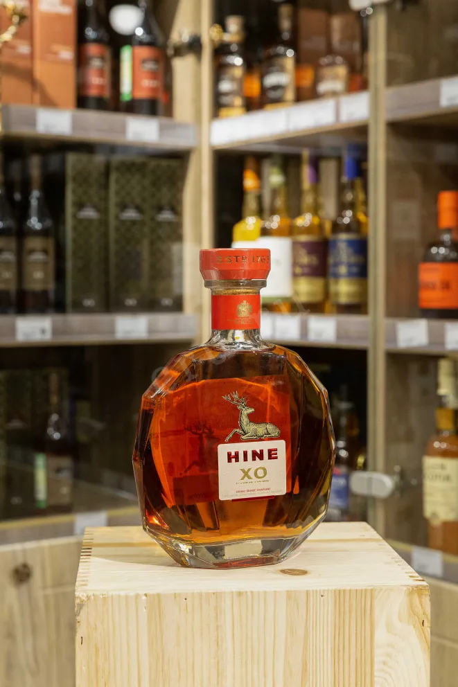В магазине Крю Профи Hine XO Premier Cru De Cognag in gift box 2013 0.7 л