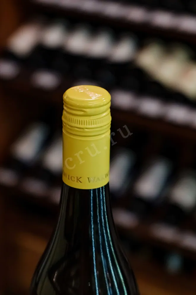 Пробка Warwick First Lady Chardonnay 2025 0.75 л