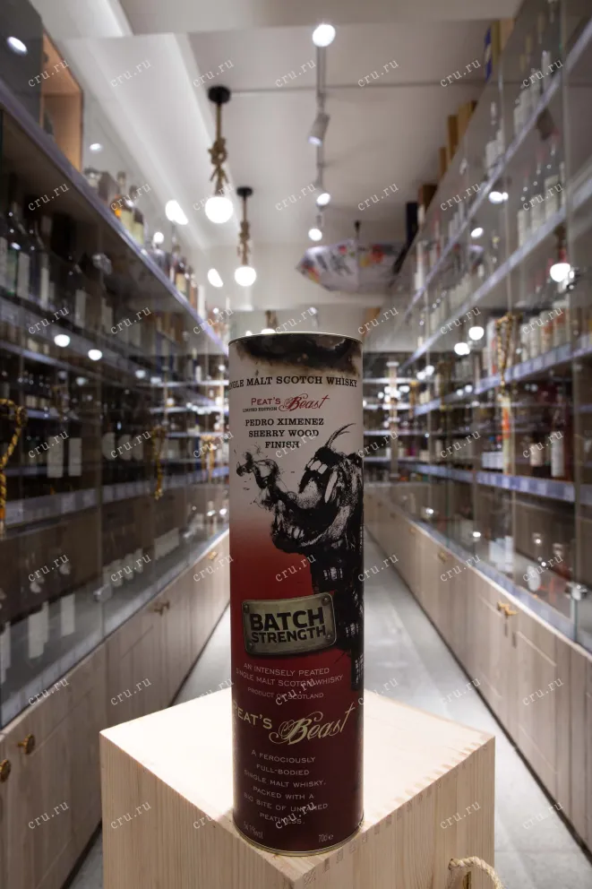 В магазине Крю Профи Peat's Beast Single Malt Batch Strength in tube 0.7 л