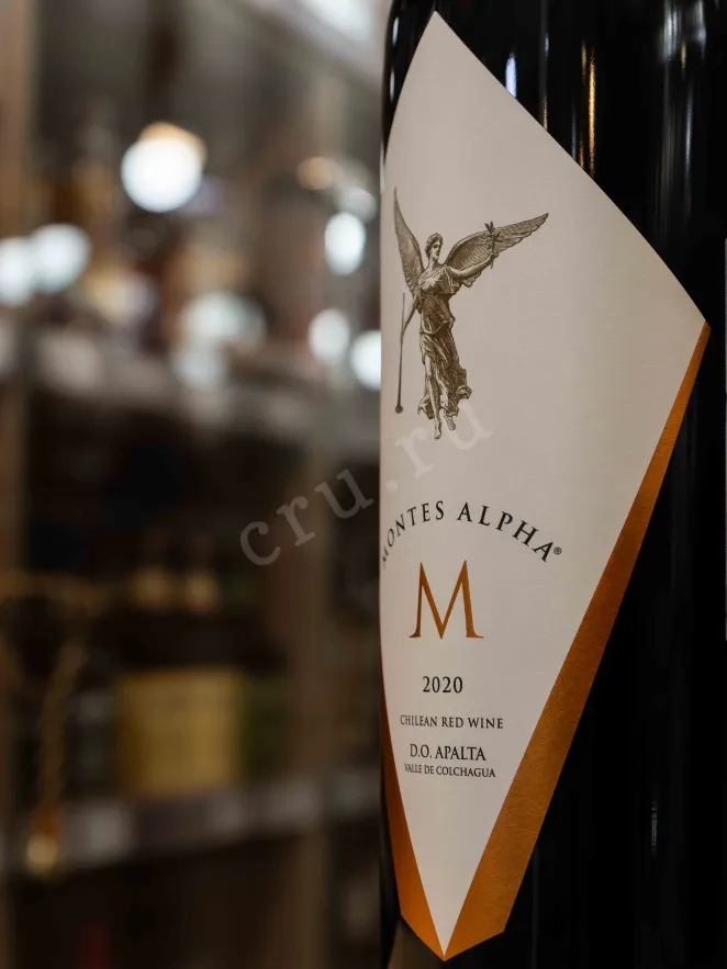 В магазине Крю Профи Montes Alpha M Apalta DO in wooden box 2020 1.5 л