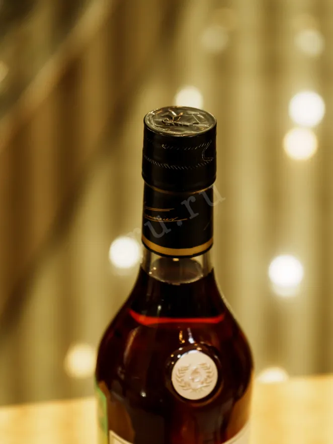 Пробка Courvoisier VSOP gift box 0.5 л