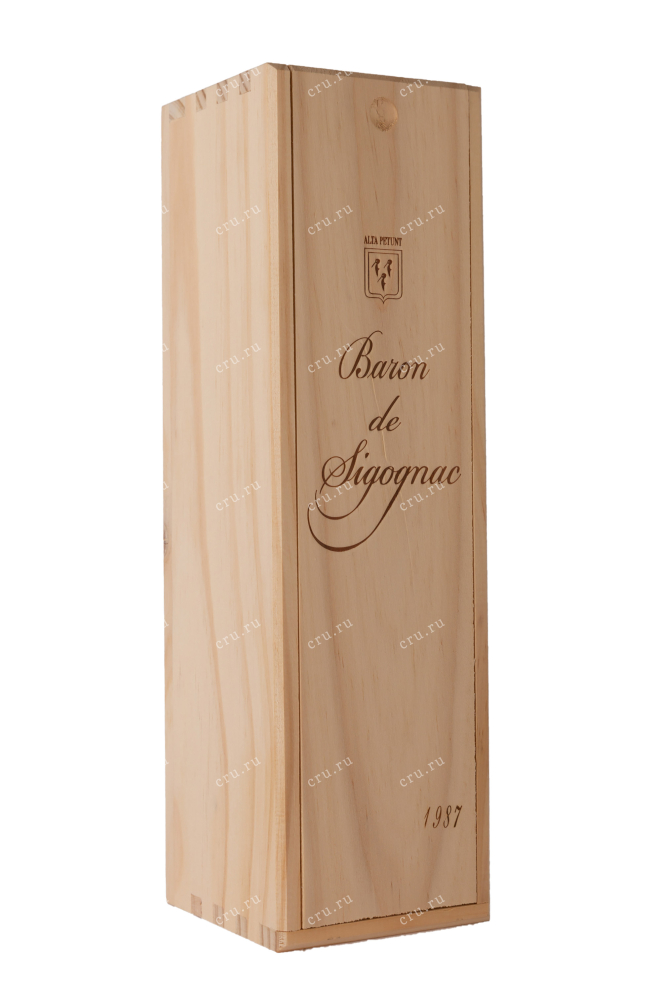 Деревянная коробка Armagnac Baron de Sigognac wooden box 1987 0.5 л