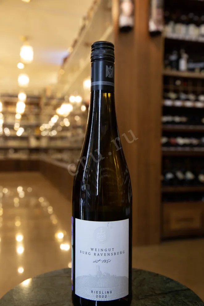 В магазине Крю Профи Burg Ravensburg Sulzfeld Riesling 2022 0.75 л