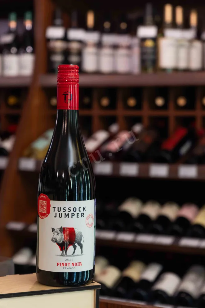 В магазине Крю Профи Tussock Jumper Pinot Noir 2022 0.75 л