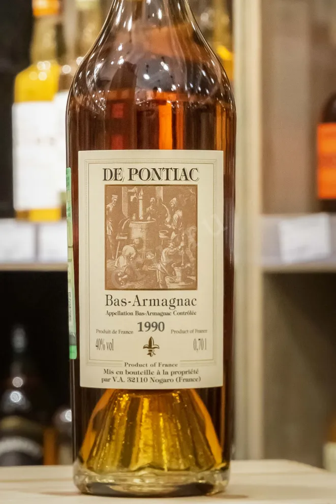 В магазине Крю Профи De Pontiac Bas-Armagnac in wooden box 1990 0.7 л