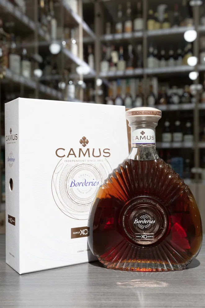 В магазине Крю Профи Camus XO in gift box 0.7 л