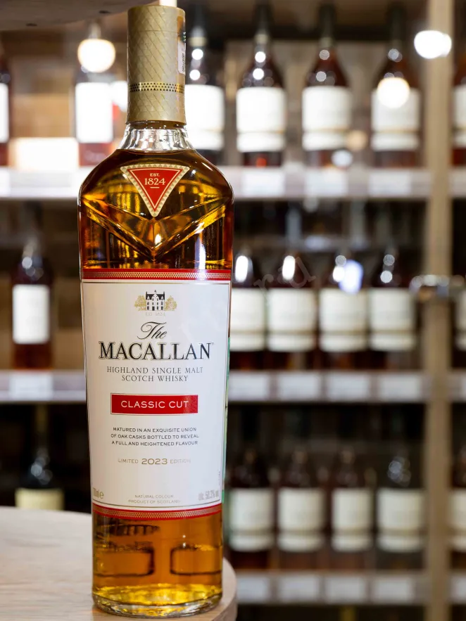 В магазине Крю Профи Macallan Classic Cut gift box 0.7 л