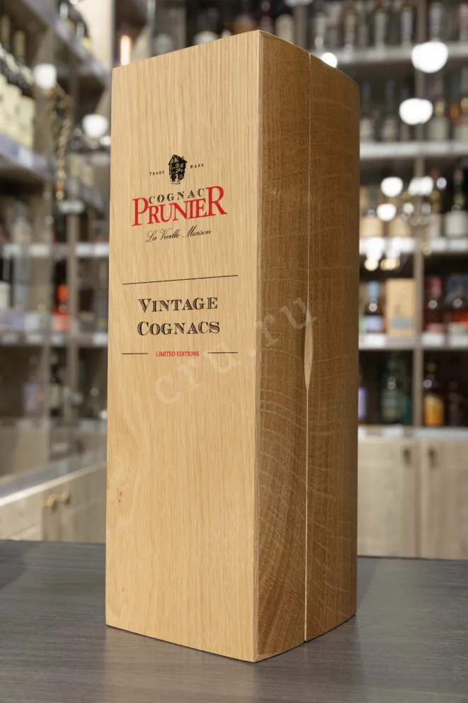 В магазине Крю Профи Prunier Fins Bois Vintage 1974 0.7 л