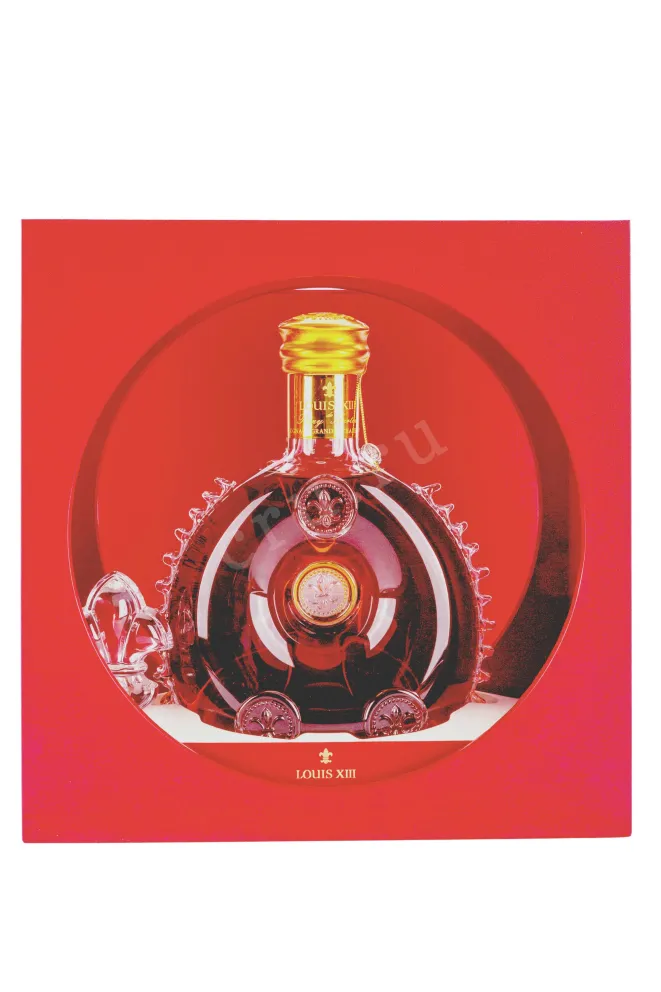 В подарочной коробке Remy Martin Louis XIII 0.7 л
