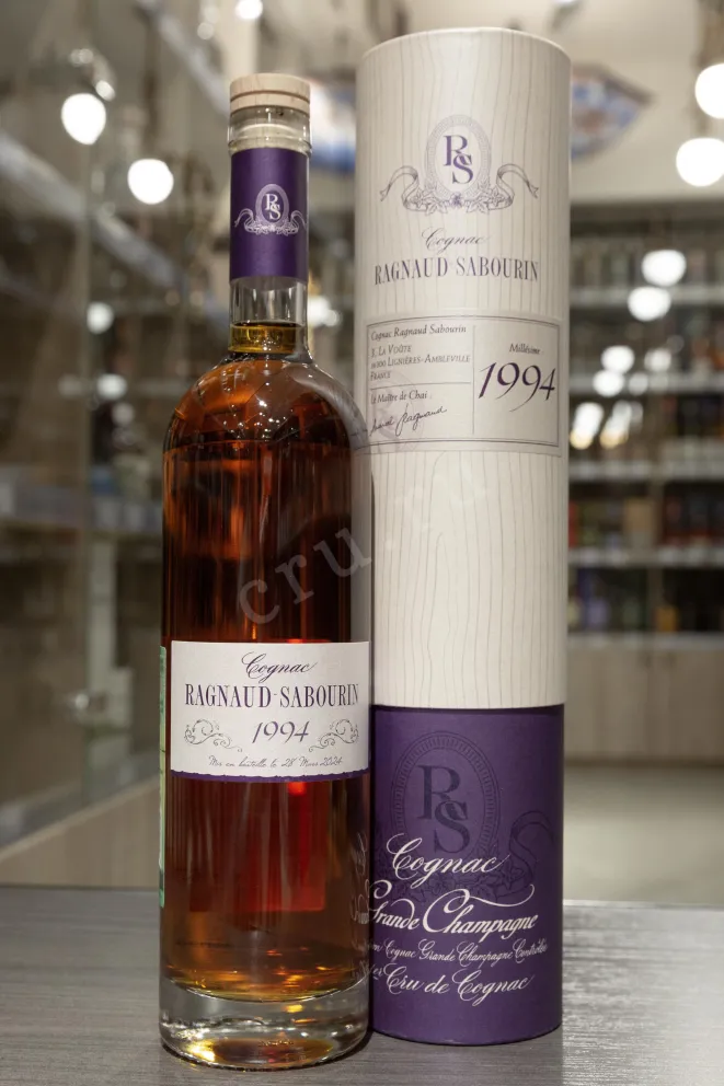В магазине Крю Профи Ragnaud-Sabourin Millesime in gift tube 1994 0.7 л