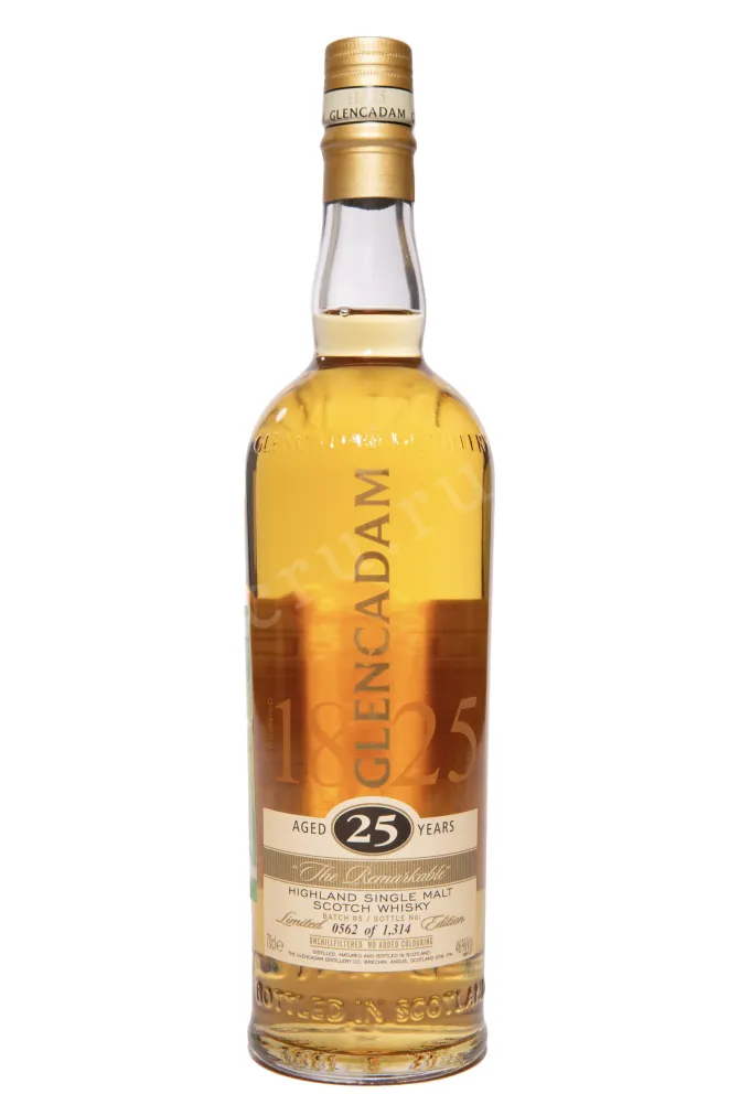 Бутылка Glencadam Limited Edition Highland Single Malt 25 years in wooden box 0.7 л