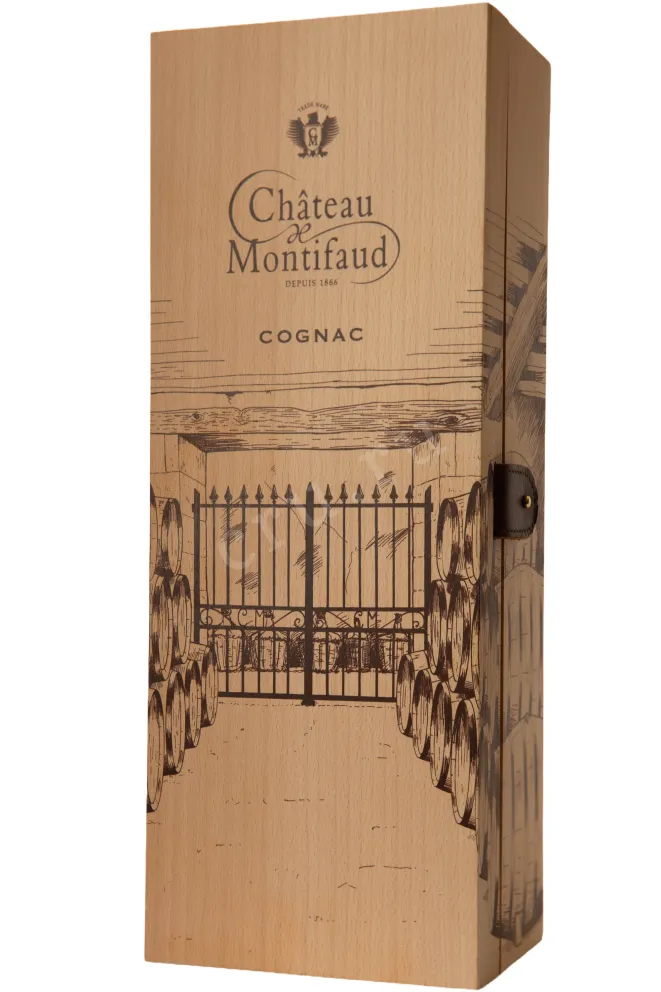 Деревянная коробка Chateau de Montifaud 50 years Heritage Louis Vallet with gift box 0.7 л