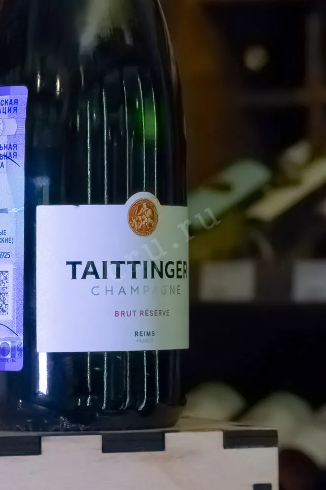 В магазине Крю Профи Taittinger Brut Reserve 2017 0.375 л