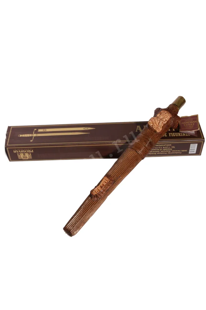 Коньяк Прошян Сабля в ножнах 5 лет в подарочной упаковке  0.25 л