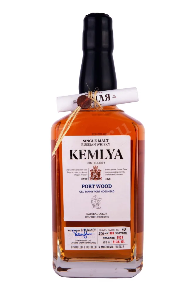 Бутылка Kemlya Port Wood in wooden box 0.7 л